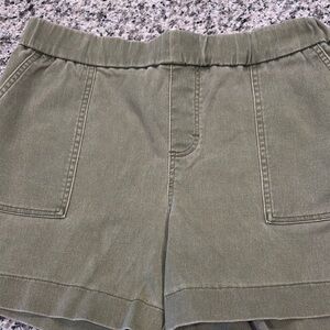 Olive Green Lee shorts
